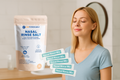 een sfeerafbeelding met een vrouw en wat zakjes nasal rinse mix. Ook is de verpakking te zien van de Comformidable nasaal spoelzout