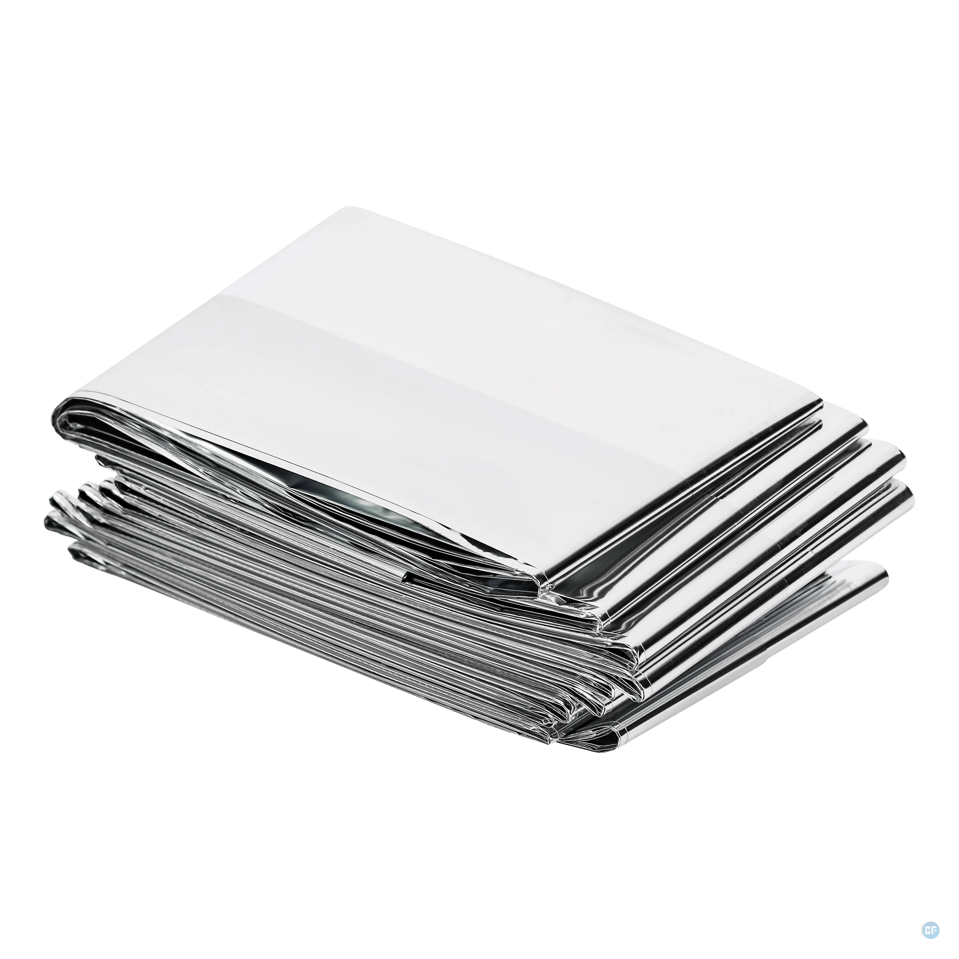 Een stapel opgevouwen zilverkleurige Comformidable nooddekens, compact en klaar voor gebruik in noodsituaties of buitensituaties.