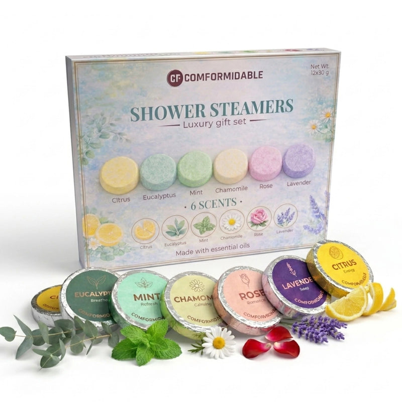 Zes shower steamers van Comformidable met kruiden en bloemen op een witte achtergrond