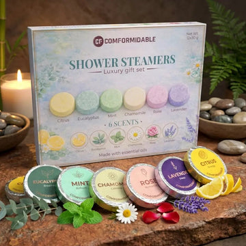 Comformidable Shower Steamers Luxury Gift Set met 6 geuren citrus eucalyptus mint chamomile rose en lavendel inclusief losse tabletten op stenen ondergrond met kruiden en bloemen